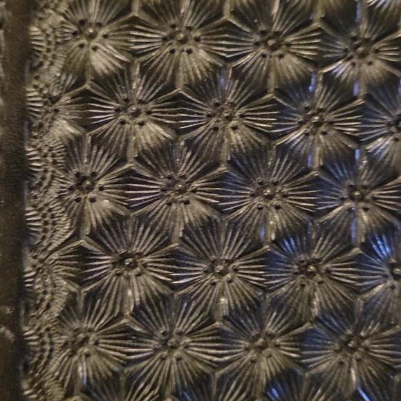 Pocket Money & Card Holder – Black Tooled Leather with Gray Elephant Ear Leather - Picture 5 of 5